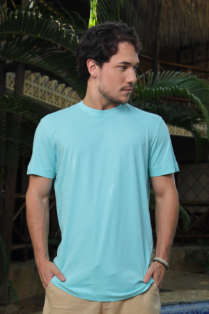 Camiseta Adulto Pima Azul Clara com Bordado