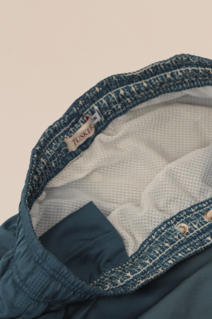 Short Adulto Liso Azul Petróleo - Image 3